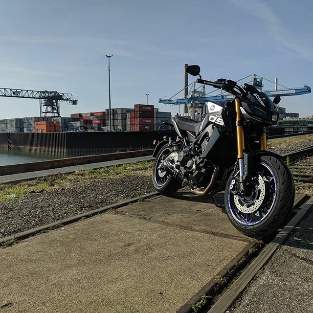 SCOPPEX's tweet photo. hopefully not the last sunny day 😅 —————————————
Yamaha MT09 SP 🇯🇵
- Arrow Thunder Exhaust - Highsider Mirrors - Motogadget turn signals - Rizoma Windscreen —————————————
#motorcycle #mt09 #mt09sp #Yamaha #nakedbike #braap #wheelie #schleifen #kurve #bikeporn #arrow #pornbik… https://t.co/fZ3dEzxpxa