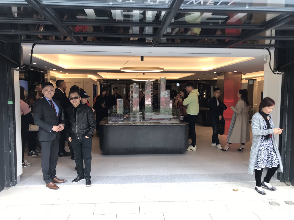 nlin_tridel's tweet photo. Open the door, open the gate. Welcome Eastide Realty’s bus tour to Tridel at the Well downtown presentation centre. https://t.co/z7H5jB4QK5
