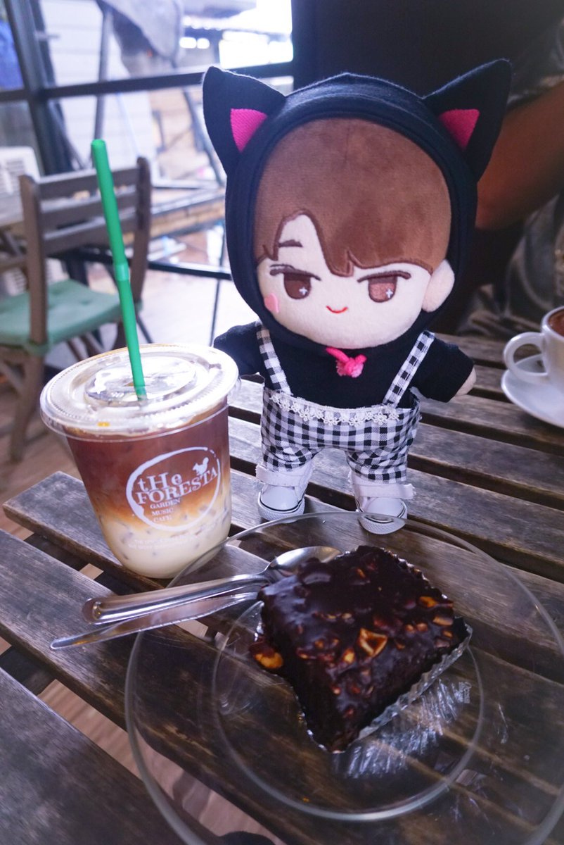 OhBoyNoona's tweet photo. แวะมารีวิวให้ร้านนี้อีกรอบและอีกรอบ และคงจะมีอีกหลายๆ รอบ 🤣🤣🤣
ขอบคุณที่ช่วยเป็นธุระตามล่าหา #WonCat 👶🏻🐱✨ มาให้นะคะ จริงๆไปวอแวตั้งแต่น้องอูยาแล้ว ขอบคุณมากๆอีกครั้งค่า ในไทยคือไม่มีใครปล่อยเลยจริงๆแรร์สุดๆ ㅜㅡㅜ ไว้เจอกันหน้าคอนเซป่นะค้าบบบ 😊🙏💕💎✨
#รีวิวของ_ทาสพีดีนิม https://t.co/J9h5pudaLK