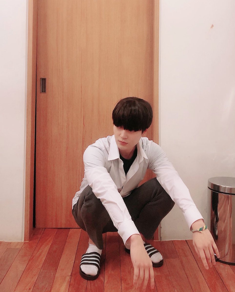 UP10TION_TH's tweet photo. [TRANS] บิทโท : แต่งตัวเป็น Woo Ki Myung ล่ะ ฮิฮิฮิฮิฮิฮิฮิฮิ #Fashion_King

#UP10TION #업텐션 #BITTO #비토 https://t.co/wDkuCVt732