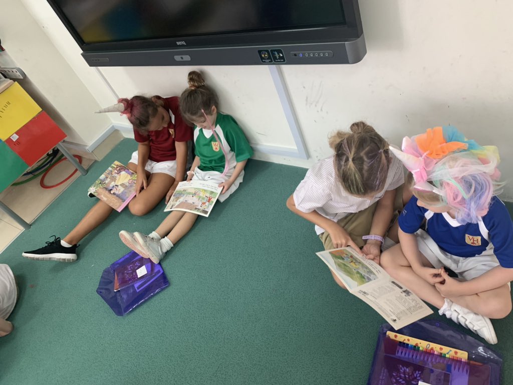 VHPS_Year5's tweet photo. Year 5 Red have started reading every week with Year 1 Green! We love listening to them read to us and then sharing a story with them! @VHPS_Year5 @VHPS_Year2 @VHPS_English #smallschoolwithsoul #schoolstories #vhpssuccess https://t.co/qOzK2n1wA0