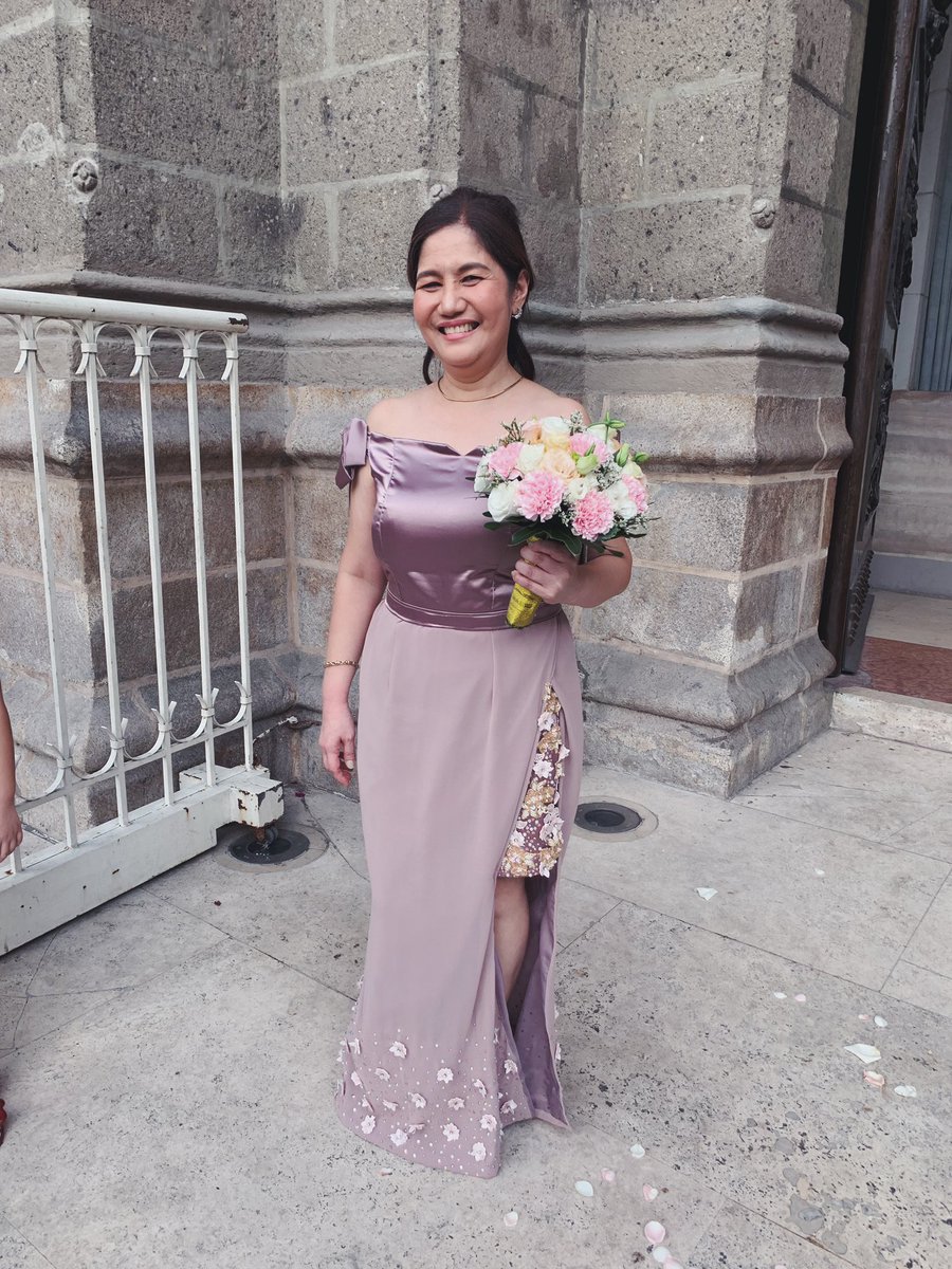 sant0_p4pi's tweet photo. 🌸Designed by Maria Josefina🌸
.
.
.
#designer #designerph #fashion https://t.co/qv3hL3FXju