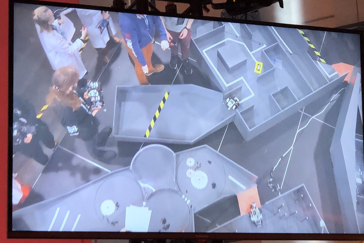 The Robot Uprising first batch of finals ongoing. Good luck everyone! #BotsOnTheRun <a href="/RobotUprisingHQ/">Robot Uprising</a>