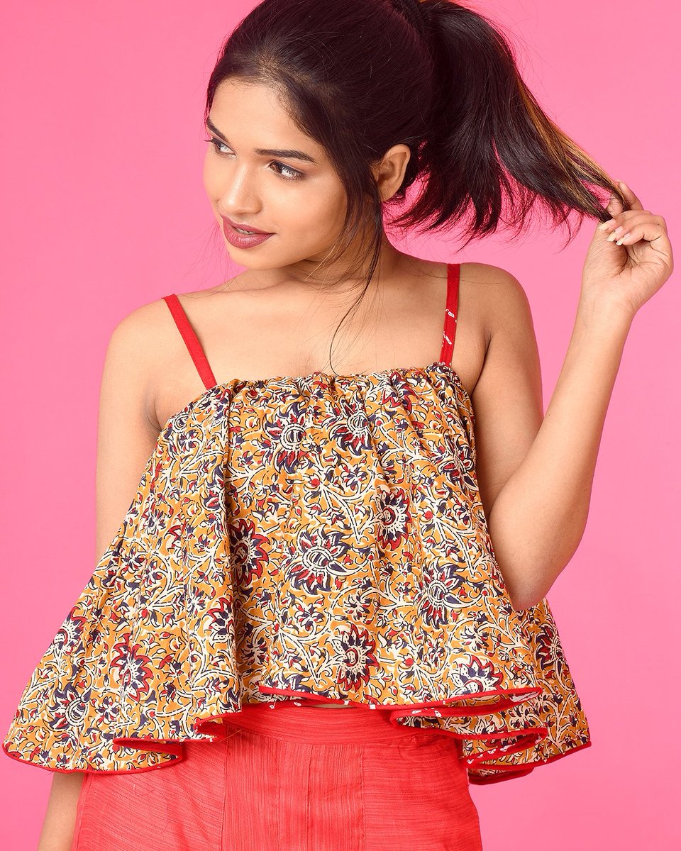 RachelPallavi's tweet photo. #happyfundaysunday in this fun spaghetti top, with kalamkari print...Check out for many more new collection at https://t.co/qowNmV1Px9
#onlineshopping #veganfashion #petaapproved #rachelandpallavi #handmade #fashion #womensclothing #printedfabric #sale https://t.co/2rVpieXZC5
