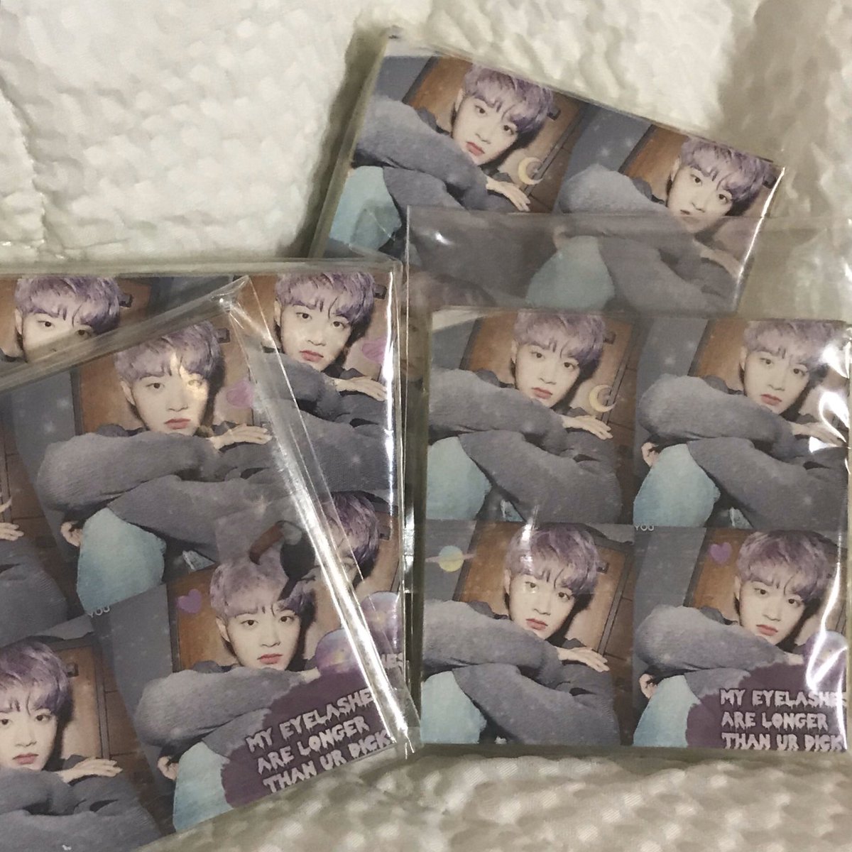 TOPGDTYDSSR's tweet image. 🎀 원아페 나눔 공지 🎀

19일 토욜일 화명생태공원에서 
이대휘 판스 나눔을 진행합니다 !

✔️수량
포카 20set
5장씩 20명 총 100장 나눔해요

✔️인증
필수 : 팔로우 + rt + 택1

  택 1
📌앨범실사or주문내역
📌공식응원봉
📌그외 인증될만한것들