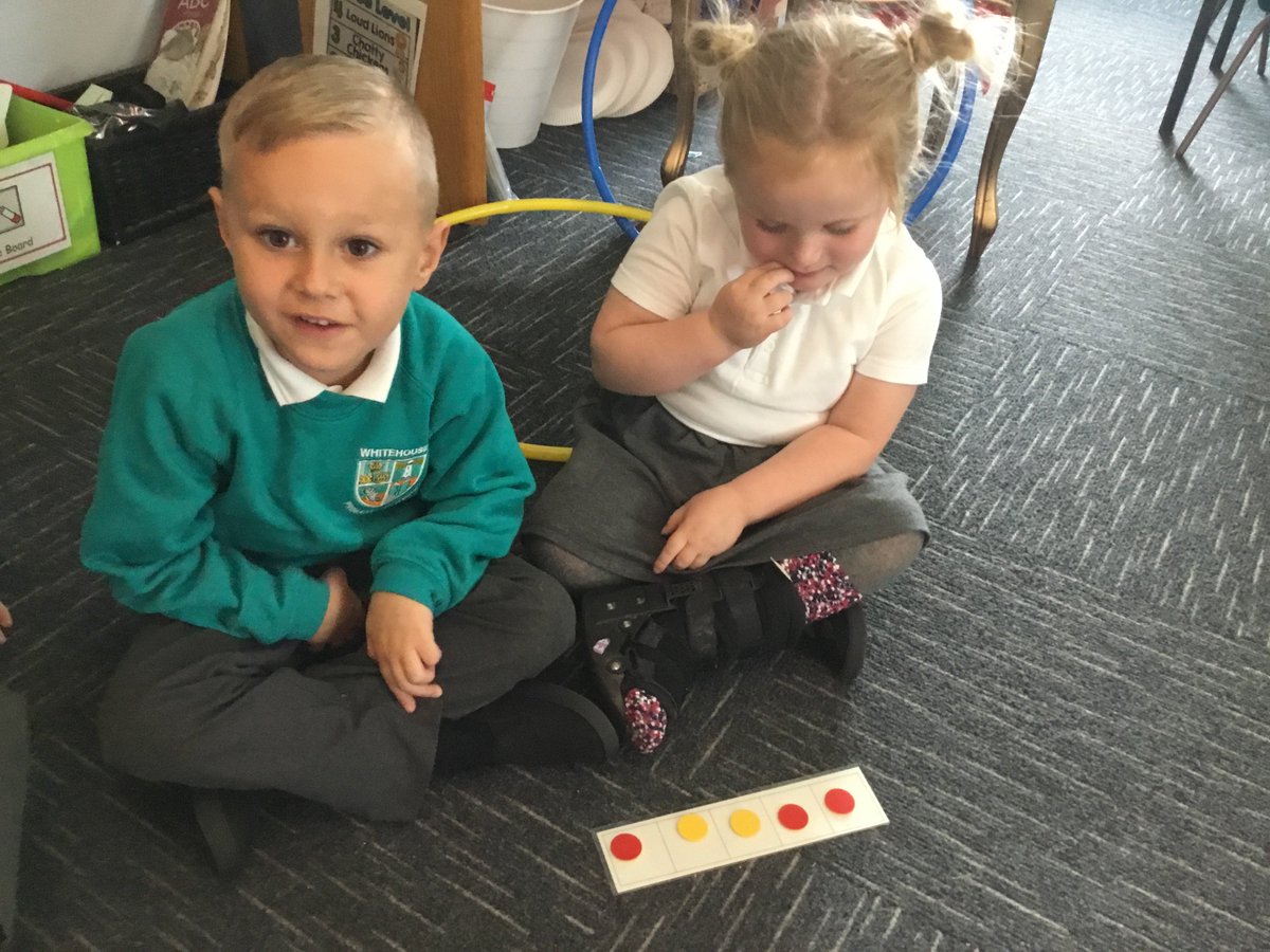whitehouseps's tweet photo. Exploring the number five in maths @whitehouseps #numbersense #decomposingnumbers #eyfs https://t.co/UugfyVn2fQ