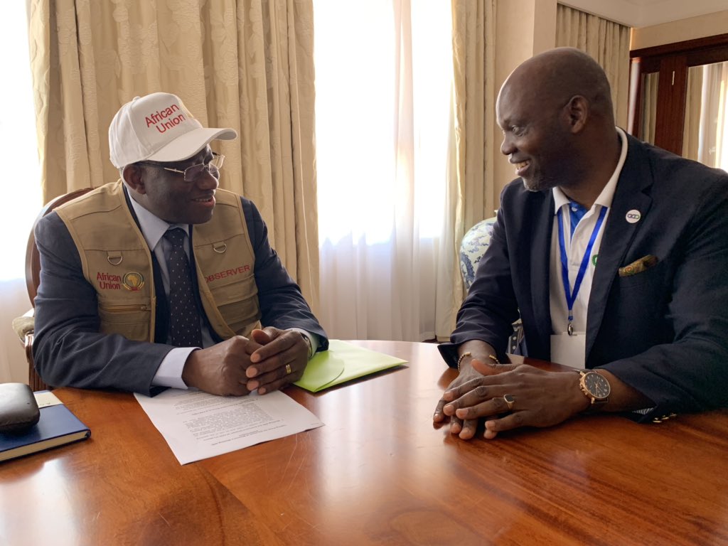 adriano_nuvunga's tweet photo. Briefing the Head of @_AfricanUnion #ObserverMission to Mozambique’s 2019 Election, @GEJonathan, on the context ahead of the 15 Oct. elections: #violent campaign; #killings; #CNE unlawful denial to give #accreditation to @CDD_Moz observers. @shammad100 @AGA_Platform @AU_PSD https://t.co/TqHLhc2k2E