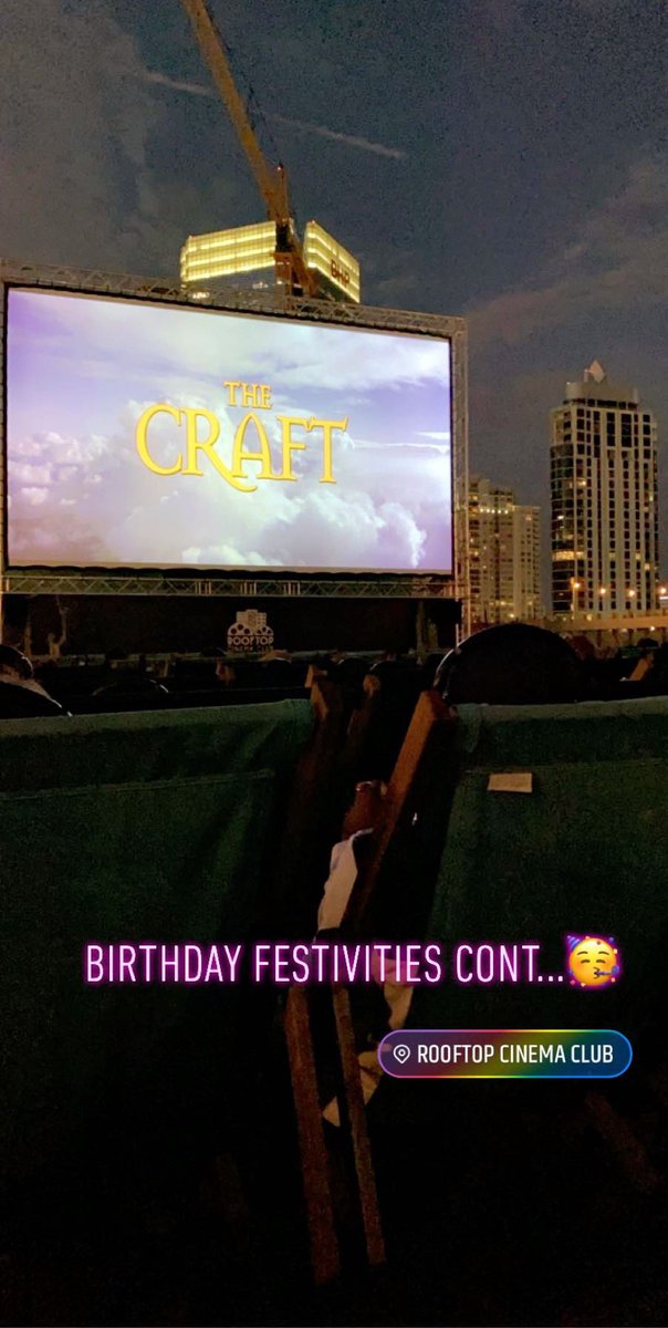 _Mpadilla_'s tweet photo. The best weather for an outdoor 90's movie! #LightAsAFeatherStiffAsABoard #OctBaby https://t.co/LT9hWDCIgQ