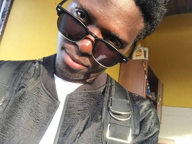 The famous 🇦🇴🇲🇿🇧🇷🇿🇦🇺🇸🇨🇦
P$nda Lizzy 👽🔥🎙
Mr Emekia 🇦🇴👽