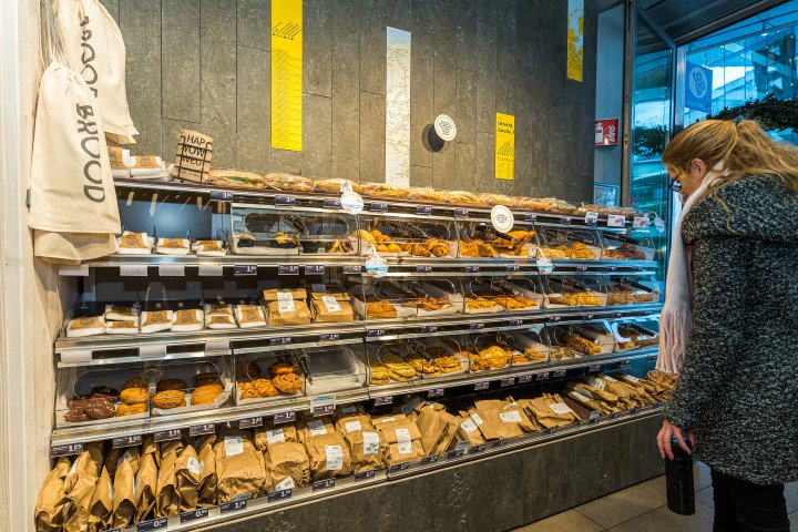 NS en AH to go openen een ‘duurzame proeftuin’   ow.ly/42qj50wICzD