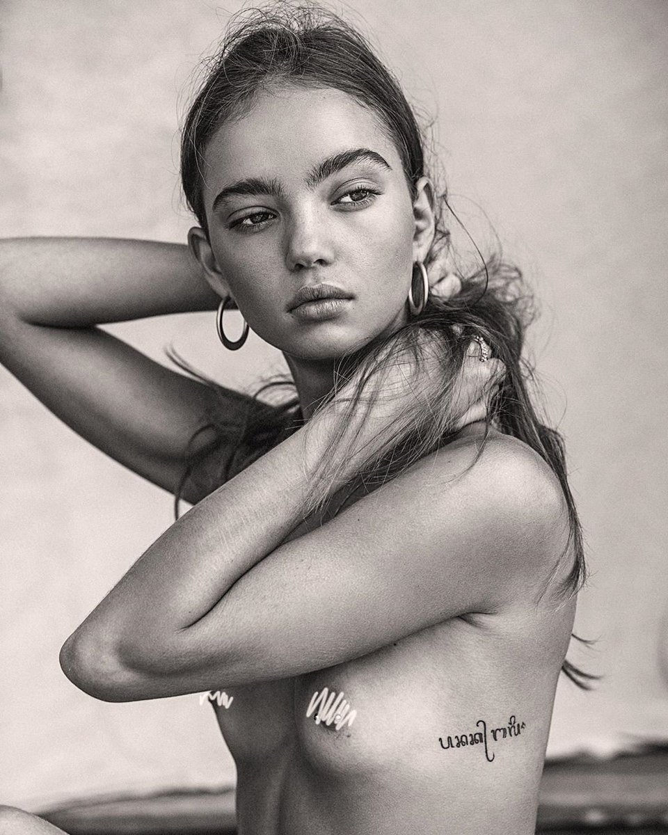 tinyinka's tweet image. not quite for everyone to see