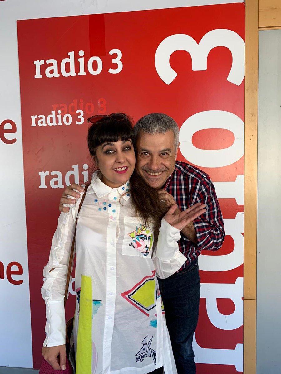 MauideUtrera's tweet photo. Siempre supone una alegría visitas @Duendeando1 y charlar con mi querido #TeoSanchez
Pasen y escuchen: https://t.co/QG1JfKGuKw https://t.co/JScGYDXrrg