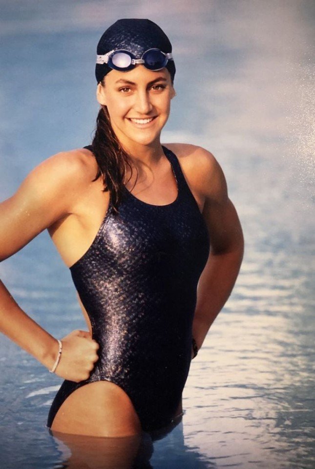 Happy Birthday to Olympic Gold Medal Swimmer Summer Sanders who turns 47 today! 