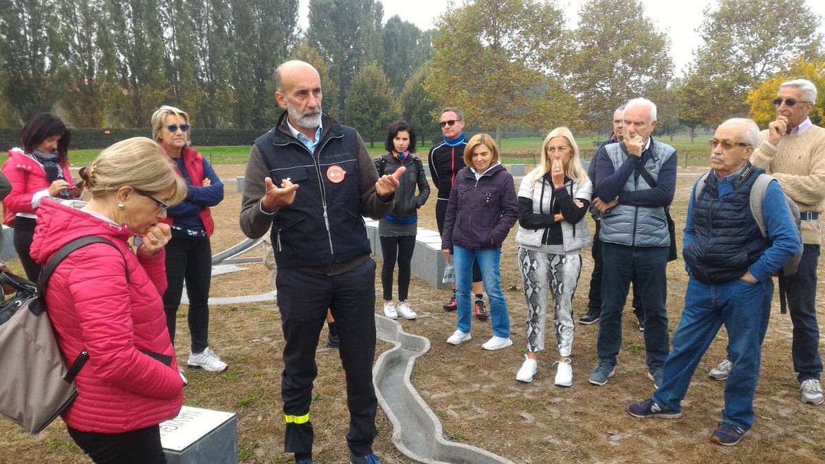 faimilano's tweet image. Ecco anche qualche scatto dall’itinerario in bicicletta tra Naviglio e rogge organizzato dal Gruppo Fai Nord-Est di Milano per queste #giornateFAI d’autunno. Un inedito percorso in sella alla bici tra antichi mulini, casali, parchi e ville storiche
