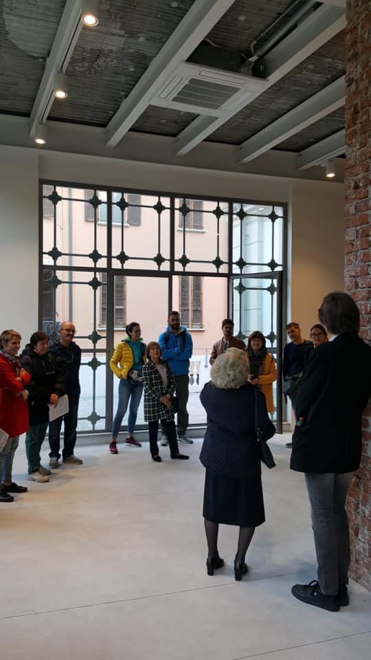 faimilano's tweet image. Palazzina razionalista edificata nel 1909 su iniziativa dei fratelli mecenati Bogani, la casa degli artisti ha ospitato nel tempo artisti di fama mondiale. Scopritela questo pomeriggio con i nostri volontari durante le #giornateFAI d’autunno