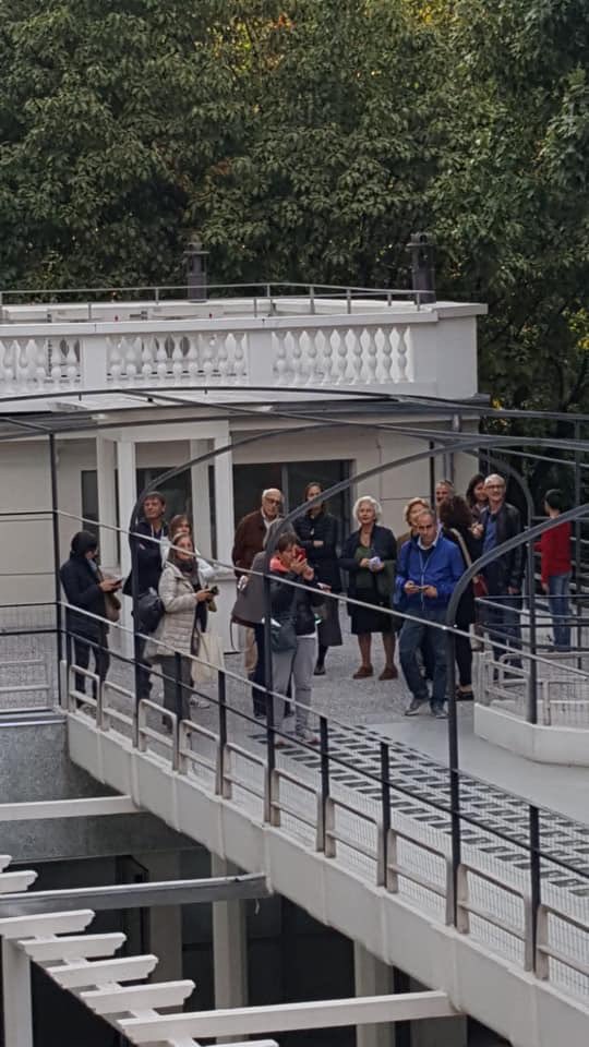 faimilano's tweet image. Palazzina razionalista edificata nel 1909 su iniziativa dei fratelli mecenati Bogani, la casa degli artisti ha ospitato nel tempo artisti di fama mondiale. Scopritela questo pomeriggio con i nostri volontari durante le #giornateFAI d’autunno