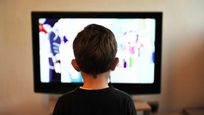 PlanetRead's tweet photo. How can turning on subtitles improve children's literacy? Check out this podcast with @henrywarren of the #TOTScampaign and @IamAhmedKhalifa to get the scoop! https://t.co/uaRE6hAWkn https://t.co/x1HS9r7G2O