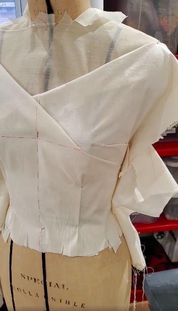 BHolidayTheatre's tweet photo. Costume Design in the making for #LisaArrindell starring as 'Millie' in the #WorldPremiere of #Reparations by playwright #JamesSheldon, directed by Tony Award-nominated @micheleshay . See the live stunning regal reveal by #NiiamarFelder! Buy Tix Now: https://t.co/caQNKXTFzM #BHT https://t.co/teOONxwSJj