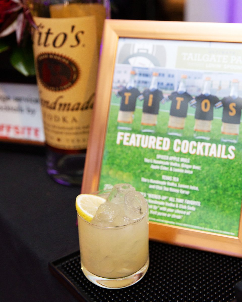 LovinFoodRescue's tweet photo. Thank you @TitosVodka for being an MVP #LovinTailgate supporter! Make sure you stop by their lounge on 11/3 for cocktails, prizes, and tailgate-worthy games like corn hole, flick football and giant connect four ๐ https://t.co/9uPamPEzod