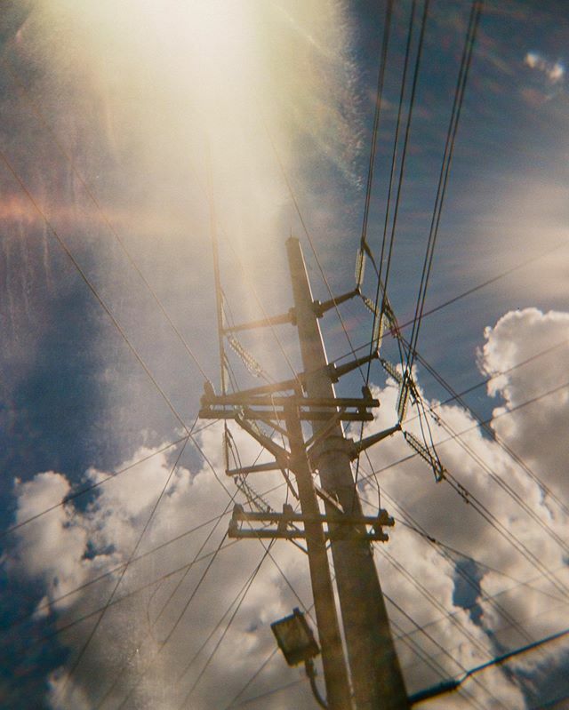 Sometimes, you just gotta bust out the toy camera and enjoy the results. #holga #toycamera #portra800 #kodak #nometer #120 #mediumformat #filmfeed #ishootfilm #filmisnotdead #wearefilmfolks #sanantonio #texas #lightleaks #sky #clouds #powerlines @ncps ift.tt/31hPjg4