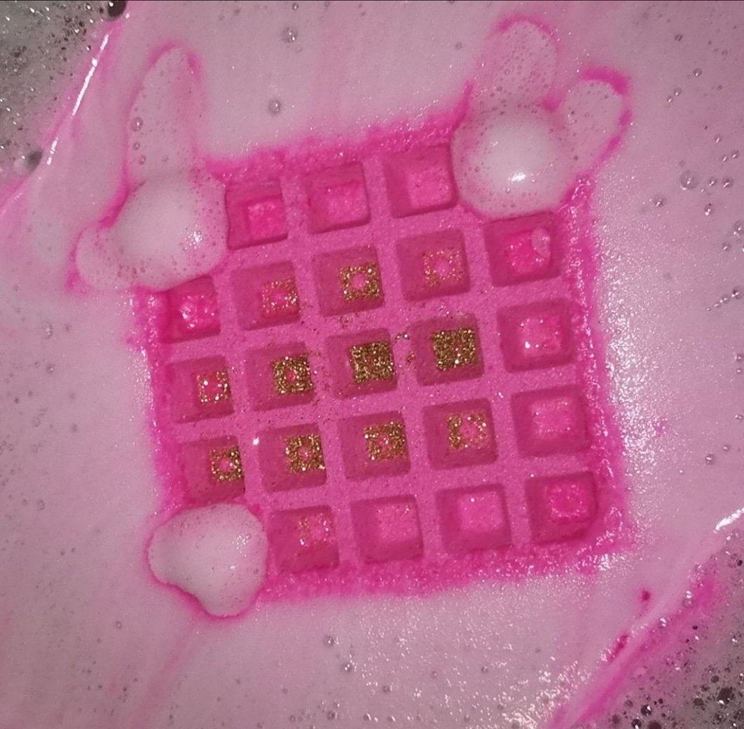 BathBomb10's tweet photo. باث بومب شكل وافل #وافل #باث_بومب https://t.co/N8GI0iF9vm