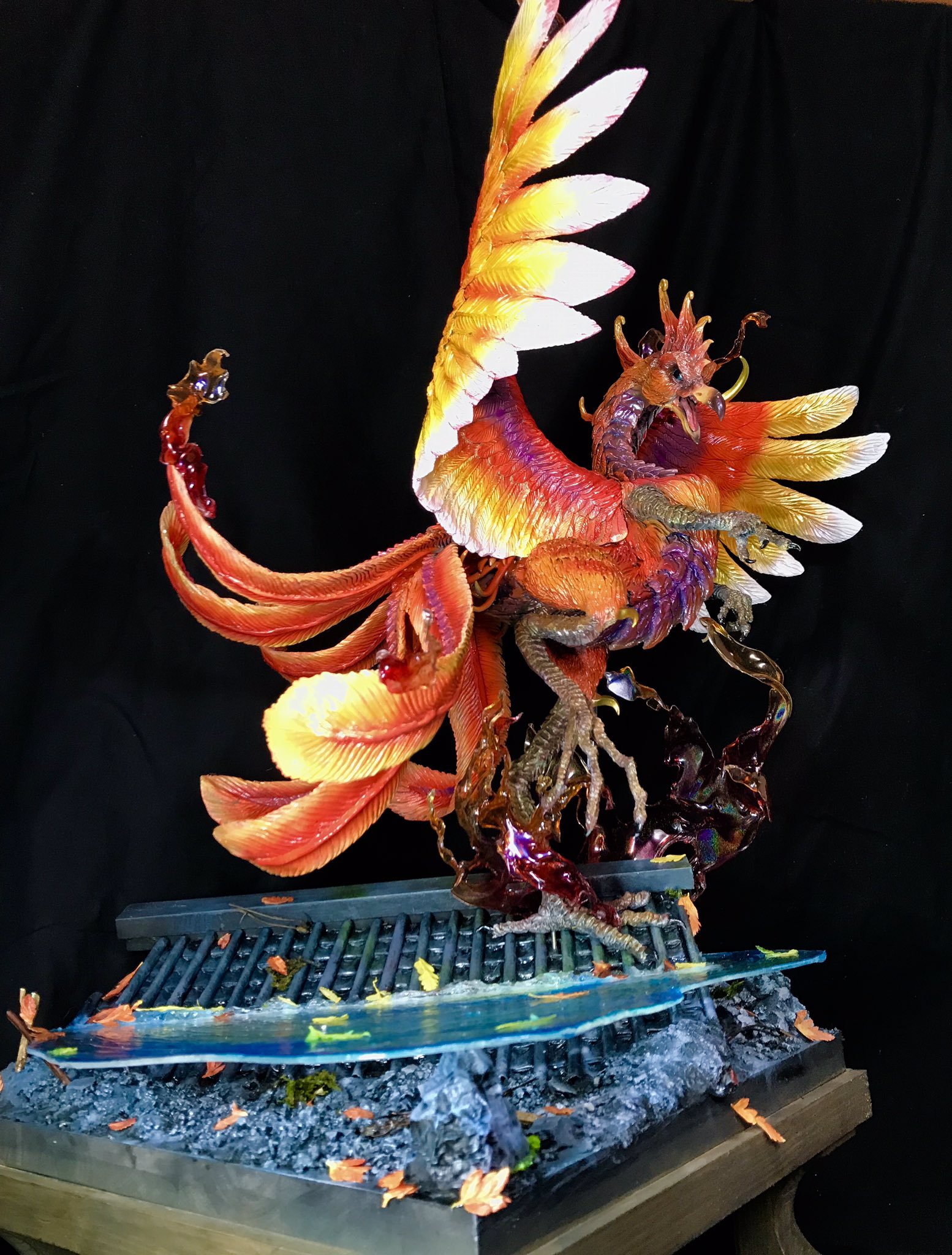 まさむね Wf 7 03 03 オリジナル作品 紅蓮の鳳凰 完成しました 和と幻想的 をテーマに 水没した神社に降り立つ鳳凰をイメージして制作しました 造形 塗装共に自分の持っている実力全て発揮できた作品になったと思います まさむねの