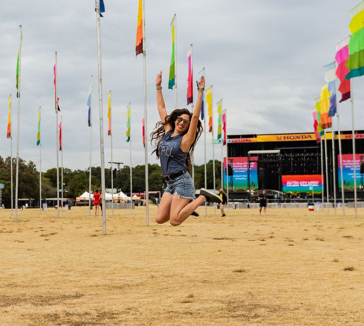 theAustinot's tweet image. #aclfest is quickly turning into a party! Tons of fun already in the early hours of ACL's final day! 📸 @flipintex @aclfestival #atxweekend