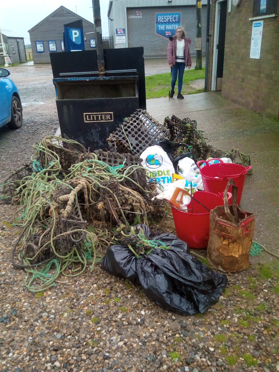 apologies for not being on here much, today we had a #beachclean at #cartgap #happisburgh and managed to get a huge amount of lobster pots and rope from under the ramp, more details and pics here facebook.com/nrtnorfolkbeac… <a href="/cart_gap/">Cart Gap & Happisburgh Jetskiers Norfolk UK</a> <a href="/coast_watch/">Happisburgh Coast Watch</a> <a href="/mcsuk/">Marine Conservation Society</a> <a href="/RNLIHappisburgh/">RNLI Happisburgh</a> <a href="/CuddleEarth/">Cuddle Earth</a>