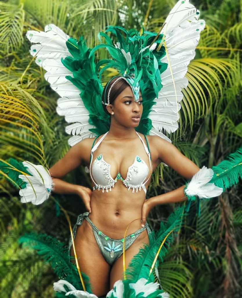 _kimoprah's tweet photo. I had Such an Amazing time working with @eidoswimwear for the Debut of the Nigerian Eagle Section, at the Miami Carnival 2019 which is happening Right now as we Speak, Watch Out for the display ☺️🙏🏼... cc- @tayoishola_ . https://t.co/GyreT9gzWE