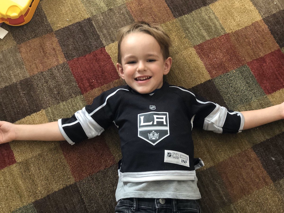 Atpthornton's tweet photo. Another day, another @LAKings game. 🎉Woo Hoo! BTB are rough and I the team always has my love on these days, but after the long summer, very ready for Kings hockey.😁😁
Will Quicky be in net?

Pick of our little King just cause. 
#ThankGodItsOctober
#GoKingsGo https://t.co/UrbSX6Azwq