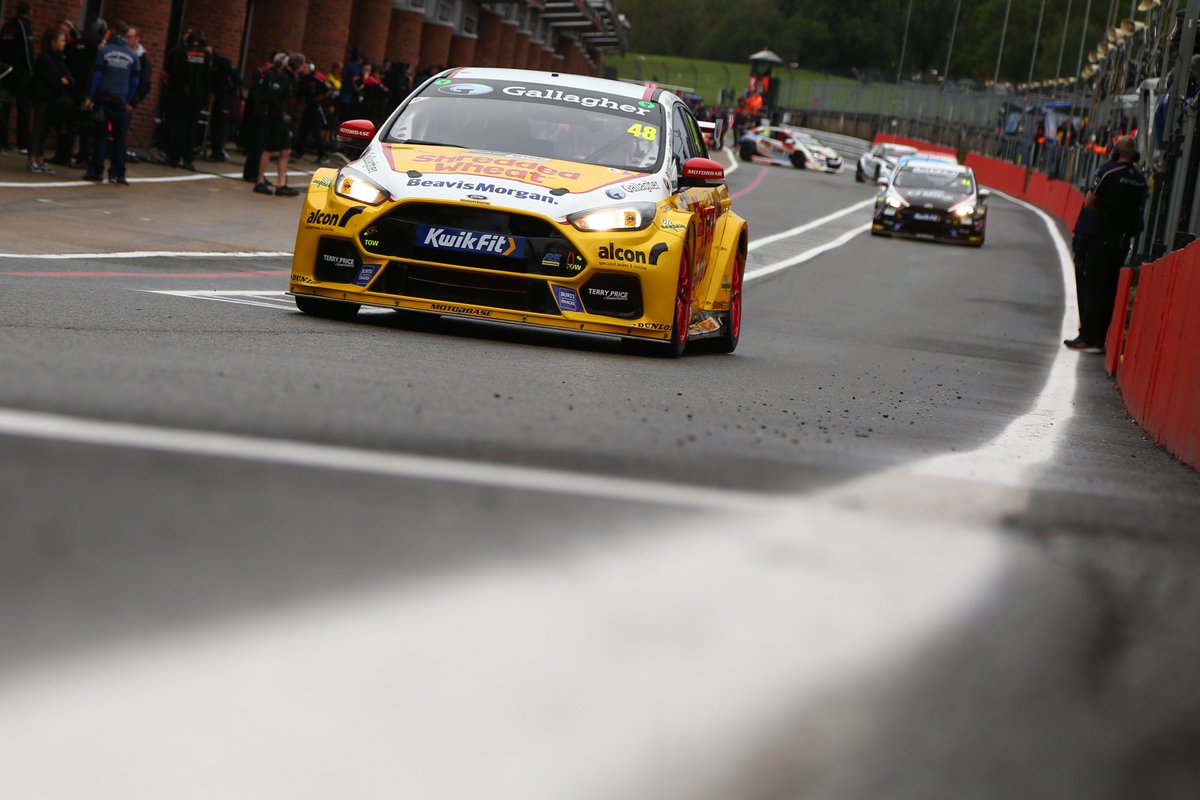 A second trip to the podium for <a href="/TomChilton_/">Tom Chilton</a>  today after taking the Indy win in race 2 🏆

Heading up Motorbase's first-ever Independent 1-2-3 &amp; a trio of top 8 finishes leading <a href="/OllieJackson48/">Ollie Jackson</a> &amp; <a href="/CaineMotorsport/">Michael Caine</a> in P5, P6 &amp; P8. 

#BTCC #imwithmotorbase