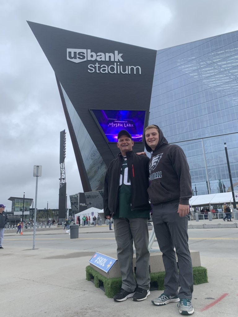 Brian38whitney's tweet photo. #skol #pepsikickoff https://t.co/n2SD79bI4S