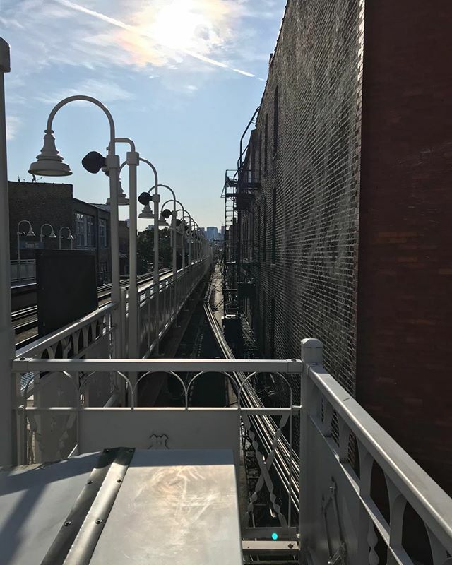 Waiting at Damen station #chicago ift.tt/2otz6Hj