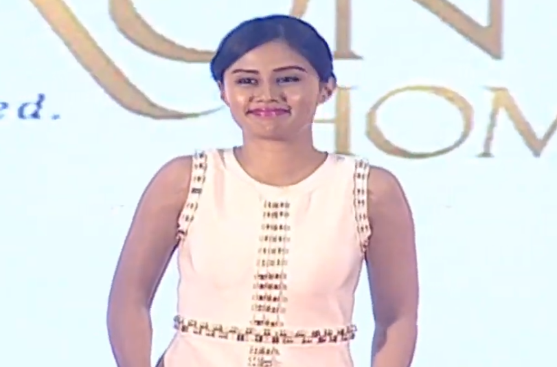 shreyasgroup's tweet image. Ee Airtel 4G Girl gurthunda andariki???😃
Her name is #SashaChettri !!
Watch #OperationGoldFish Pre Release Event Live - bit.ly/OperationGoldF…

#EventByShreyasMedia

#Aadi @nityanaresh @RickshaRani @iamkrishnudu @sricharanpakala @abburiravi @SaikiranAdivi @warsofhearts