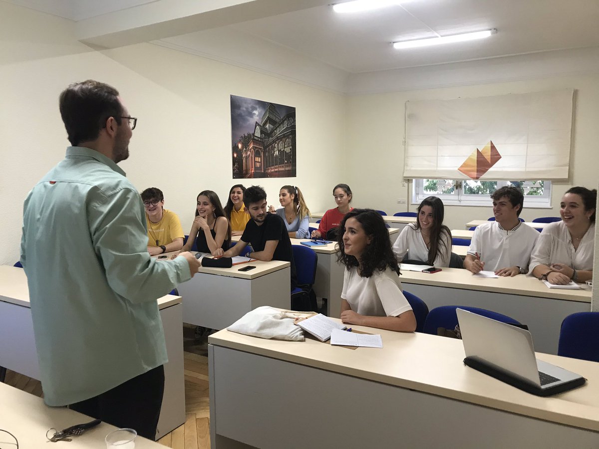 Hoy tenemos la primera sesión de formación de este curso en Madrid sobre “BP:conceptos” de la mano de <a href="/franxyHdez/">Francisco Hernández García</a> . Comenzamos!!