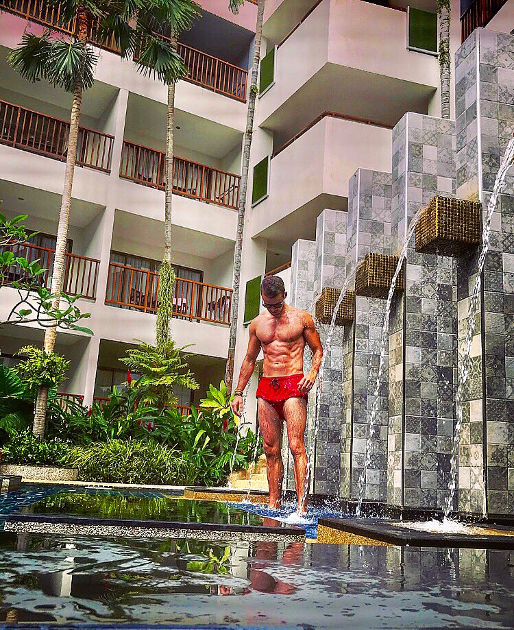 jamery1986's tweet image. Sun shower ☀️🌴🚿 #memoriesfromthailand #tbt #goodtimes #lastholidays #phuket #thailand #wanderlust #thailandismagic #fitness #me #photooftheday instagram.com/p/B3kCOX6hkXQ/…
