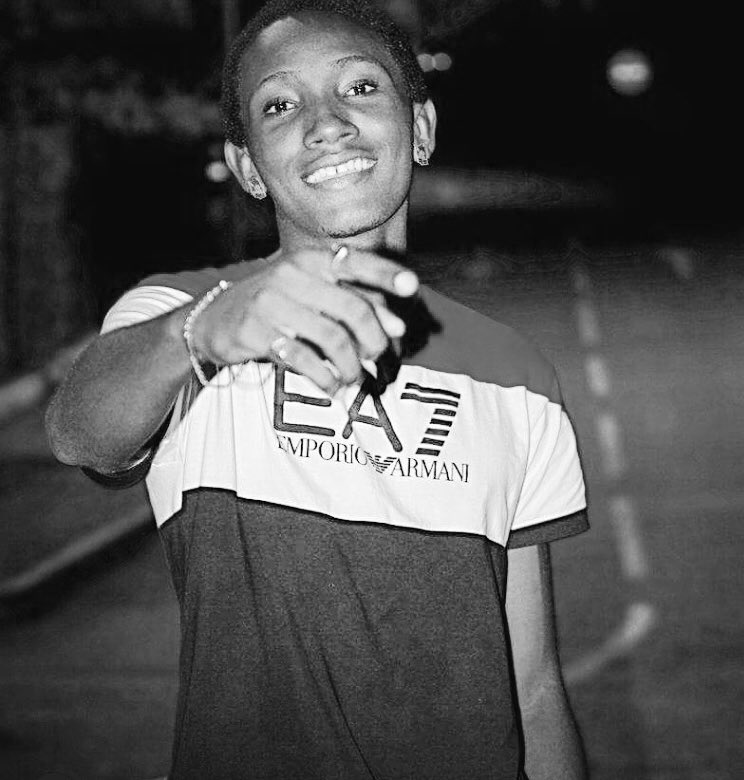 stacyzouk's tweet photo. Happy birthday ti coeur 🕊👑🙏🏽✨
#TiBlica https://t.co/7IJkzXaYDM