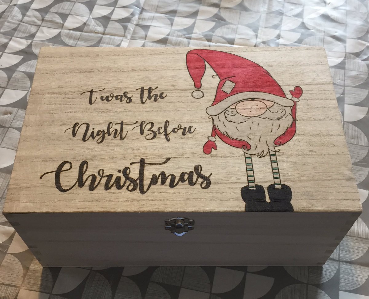 artymum3's tweet photo. Christmas boxes any design, can be personalised #christmasgifts #woodenboxes #personalisedgifts https://t.co/5tsjzIeqA1