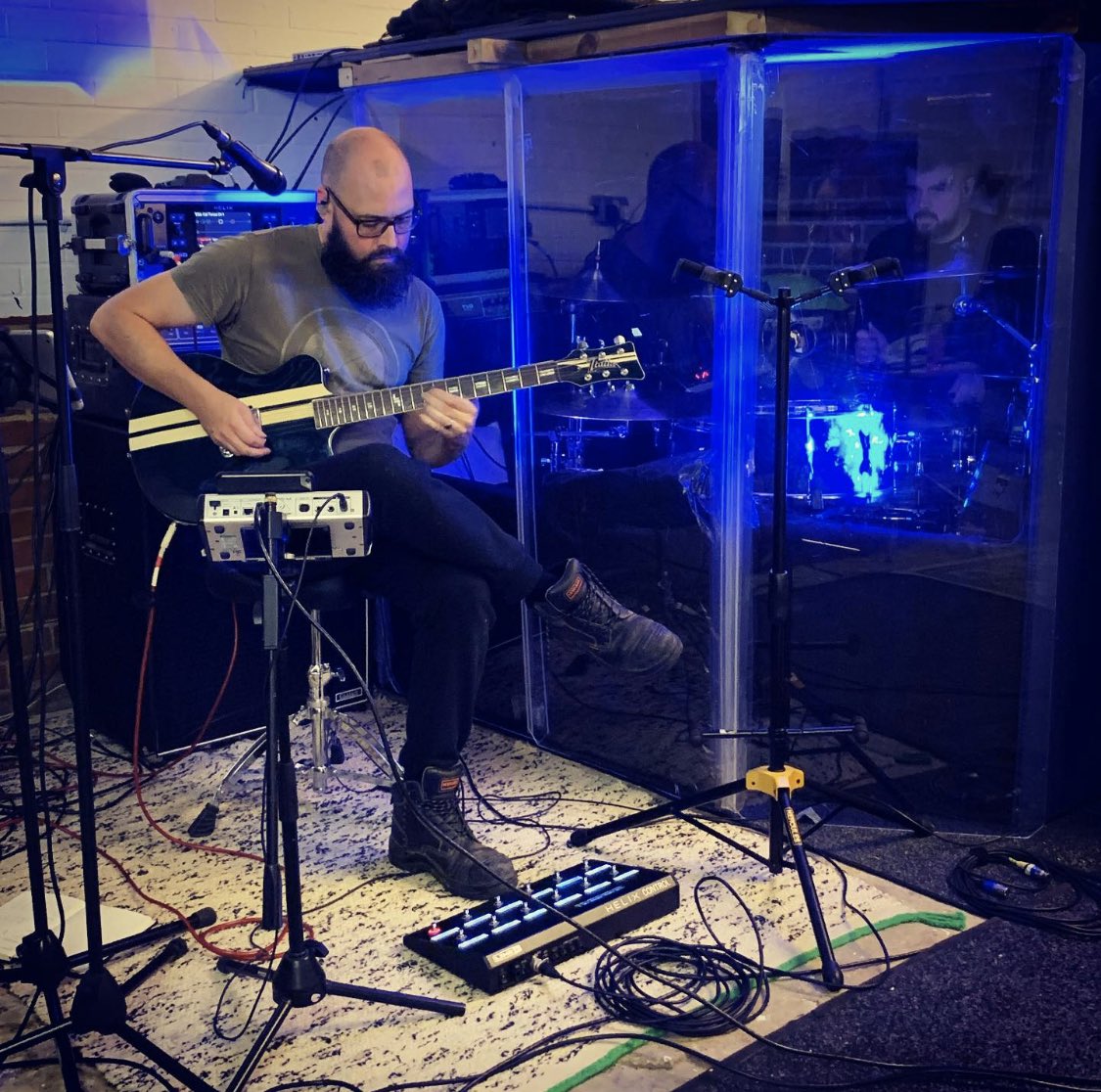 It’s Sunday afternoon and we’re back in the den practising. Can’t wait to be supporting @johnmarkmcmillan in Southampton, central hall on the 20th November. We’d love for you to be there so go grab a ticket at stabal.com It’s gonna be sick!#indieartist #electropop