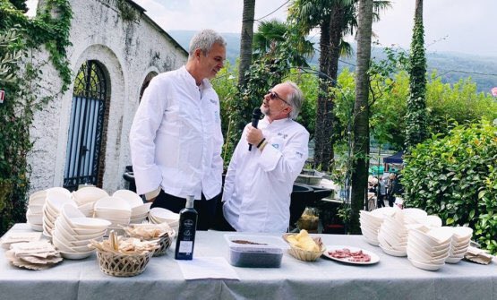 La cultura buona della Gente di Lago (e di fiume).
Grande successo per la seconda edizione dell'evento ideato da <a href="/marcosaccochef/">marco sacco</a>, per promuovere e tutelare le acque interne identitagolose.it/sito/it/44/244…