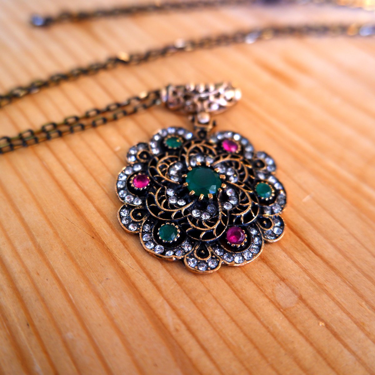 Ottoman style bronce necklaces . Sultan's fashion. Send us DM for order. 
.
turkishauthenticart.com/jewelry/neckla…
.
.
#necklace #necklaces #jewelry #jewelrydesign #collar #collares #jewelryaddict #jewellry #fashion #fashionblogger #Fashionista #fashionnova #fashionstyle #fashionnovacurve
