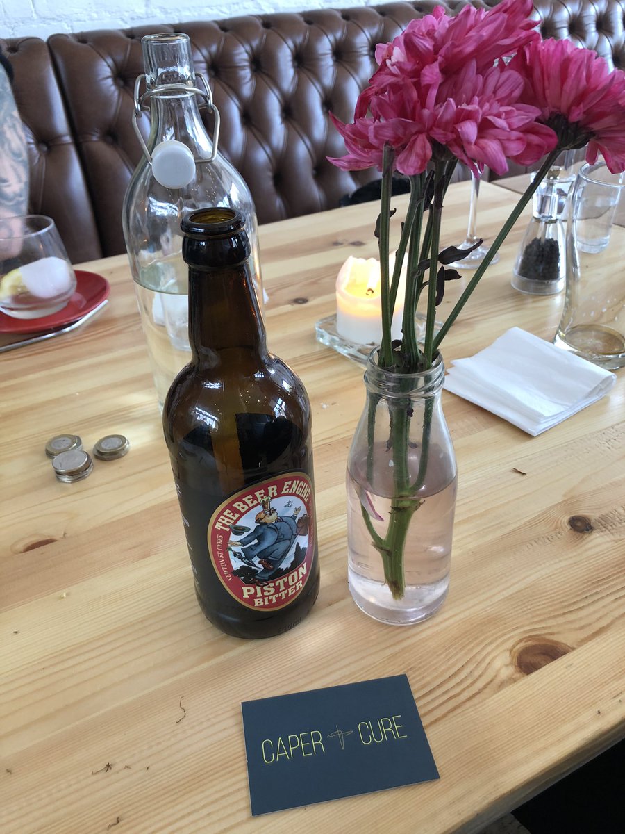 SimonUnividual's tweet photo. If you like incredible roast dinners, amazing service and proper beer get yourself to @caperandcure immediately. The pork to crackling ratio is how it should be. Absolutely banging https://t.co/fed7Kc0Dqy