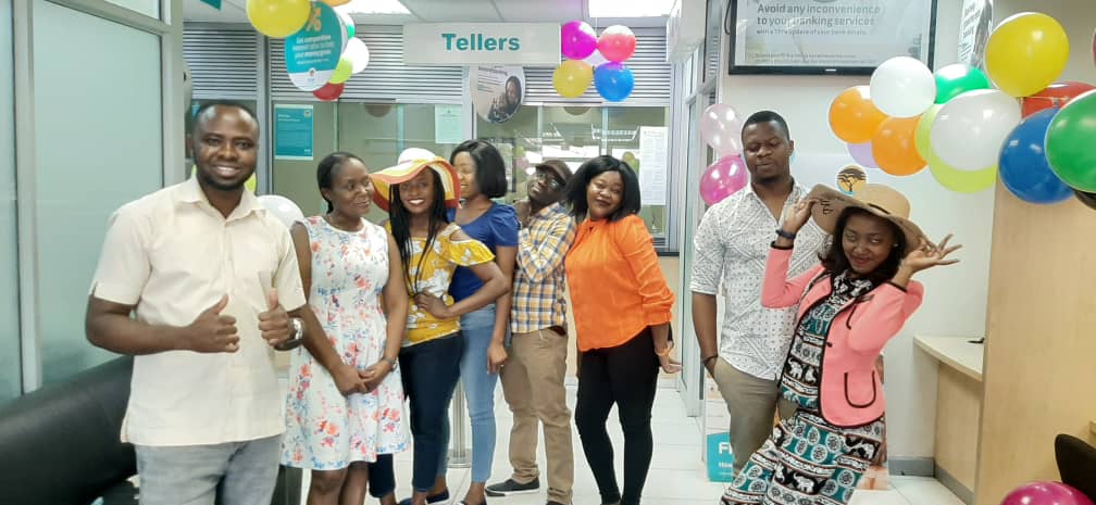 FNBZambia's tweet photo. We would like to extend our gratitude to all our customers for your continued loyalty throughout the 10 years.Our CEO Leonard Haynes & FNB staff shared some exciting moments with our customers throughout our branches as we celebrate Customer Service Week. #MagicOfService https://t.co/7NtqZ1zgwT