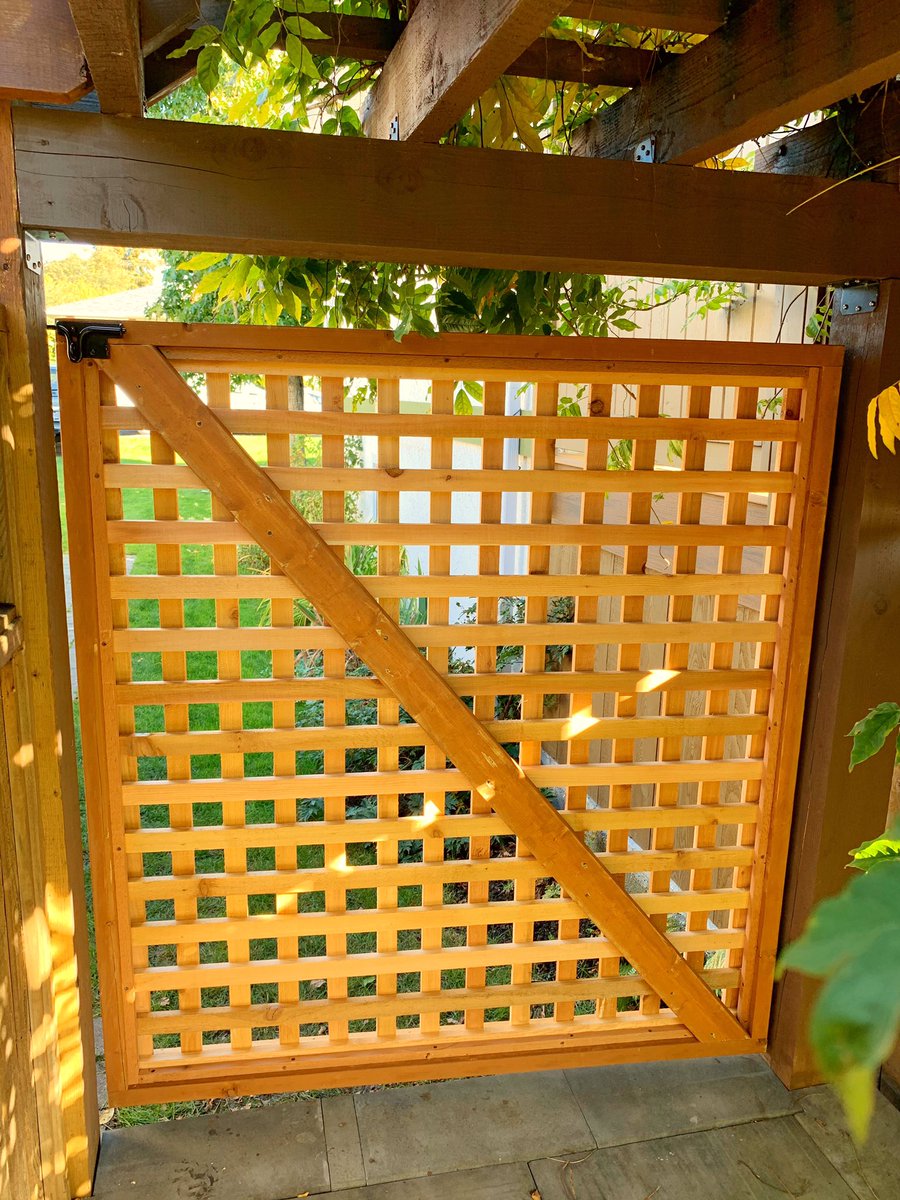 fixitphinney's tweet photo. Lattice gate complete β
#latticefixit #gatefixit #gate #lattice #gate #lattice #fixitphinney #fix8marketing #ballard #ballardseattle #ballarddesigns
#phinneyridge #phinneyridgeseattle
#phinney #seattle #seattleconstruction
#seattlecontractor #seattlehomes
#seattlerealestate https://t.co/qWCnmR1pOZ