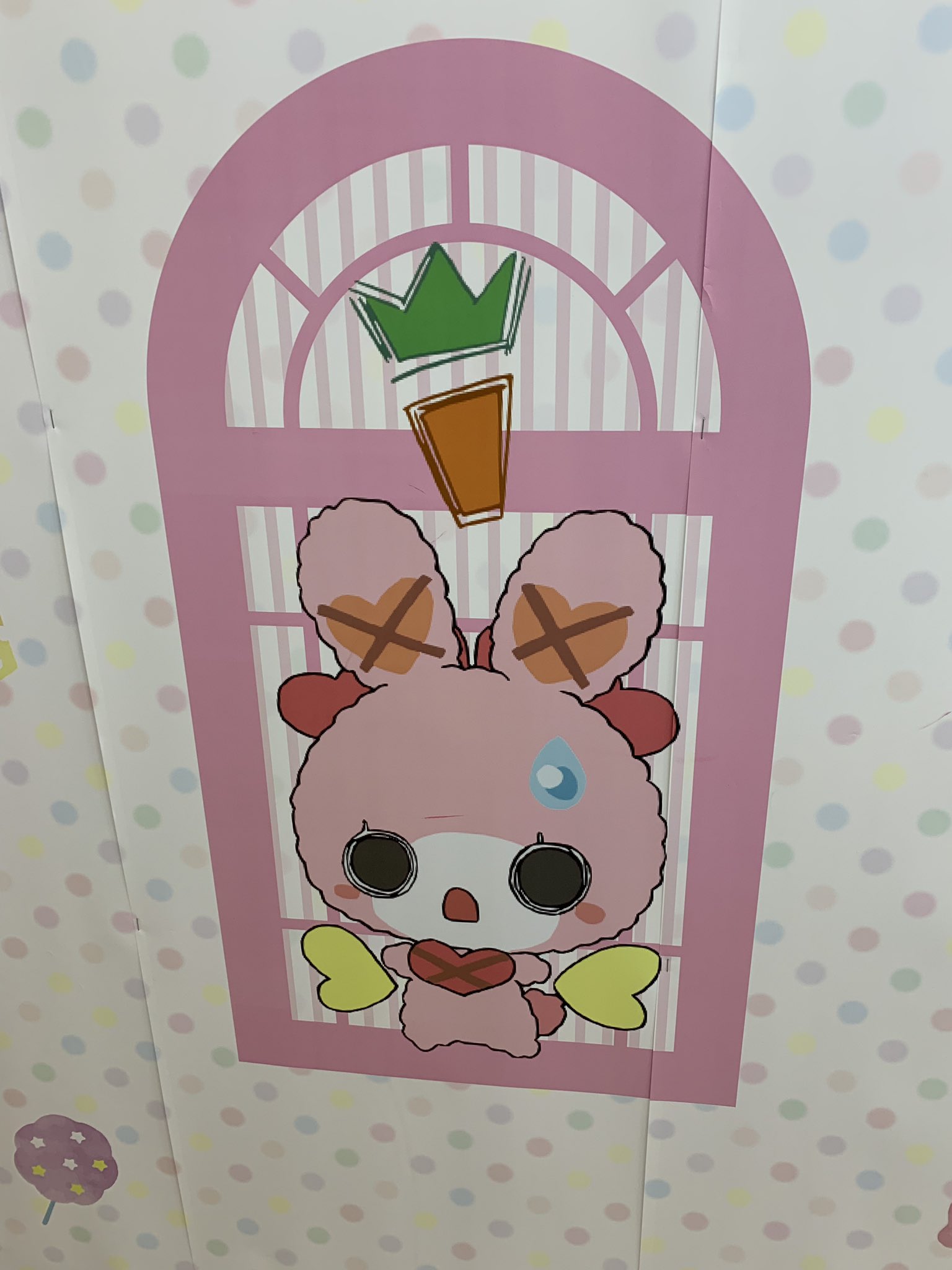 品川きょうと プリパラ ノンシュガーカフェ行ってきましたが 壁にウサチャがいっぱいで幸せでした 私が行った時にお客さん私しかいなかったので この状況はいつもなのかな T Co Xaqacjcc3e Twitter