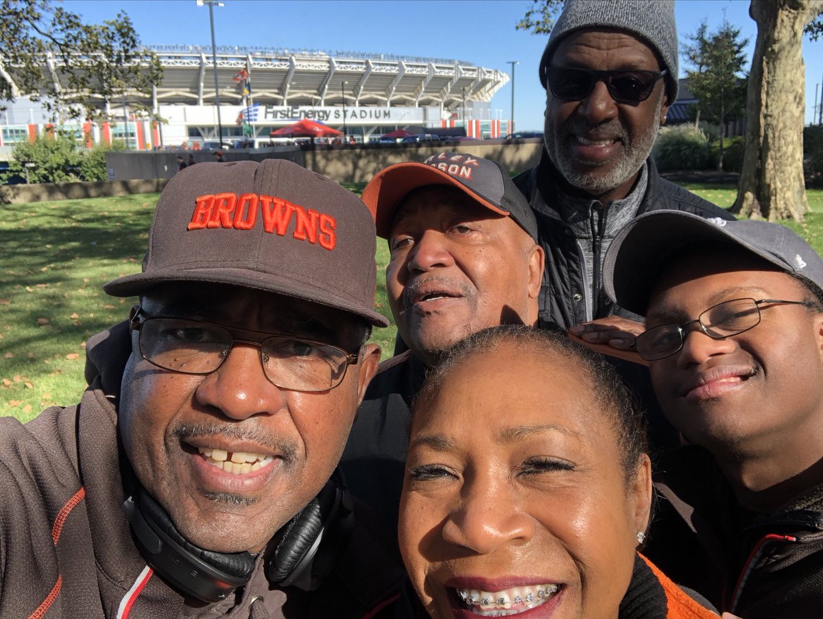 What a beautiful day for Browns football with great friends. Go Browns, The Day is the Day.....”Nobody can do everything, but everyone can do something” Beat the Seahawks.