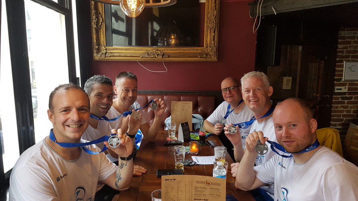 _RealizIT's tweet photo. Vandaag hebben wij de 4 Mijl gelopen en iedereen heeft z'n persoonlijke doel gehaald! 🏃‍♂️😀🍻 #fitachterhettoetsenbord #runningrealizit https://t.co/MBem5gg5Ew