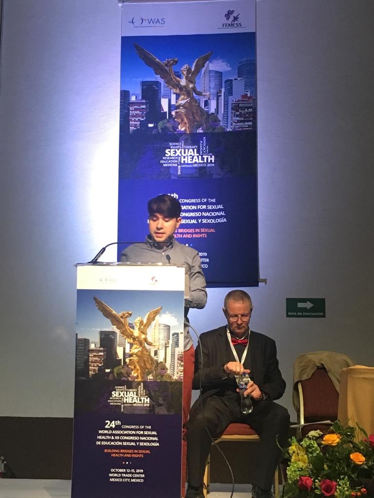 GAB Member Antón Castellanos Usigli <a href="/acusigli/">Antón Castellanos Usigli</a> speaking about how young health professionals are implementing the triangle approach linking #sexualhealth #sexualrights #sexualpleasure in their work at #WAS2019 in Mexico City!