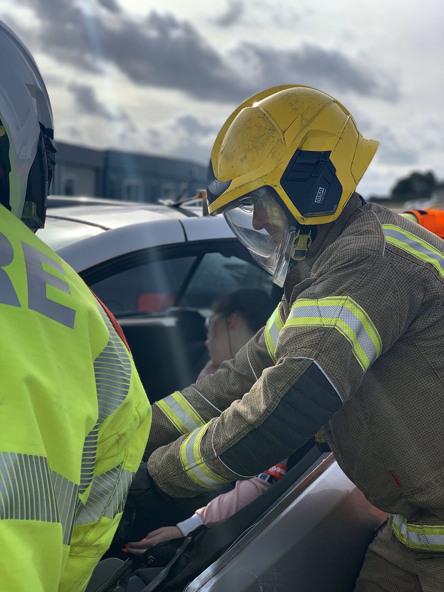 arts_tutor's tweet photo. Thanks to @ATACCFaculty Another hugely challenging, but fun weekend for our Production and Performing Arts students @lincoln_college #ForReal #ExtremeWorkExperience https://t.co/mLL2exf0gJ