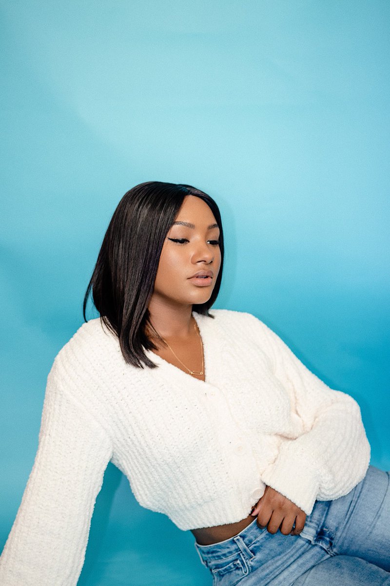 TemiOtedola's tweet photo. my many moods. https://t.co/IyA5zVaDch